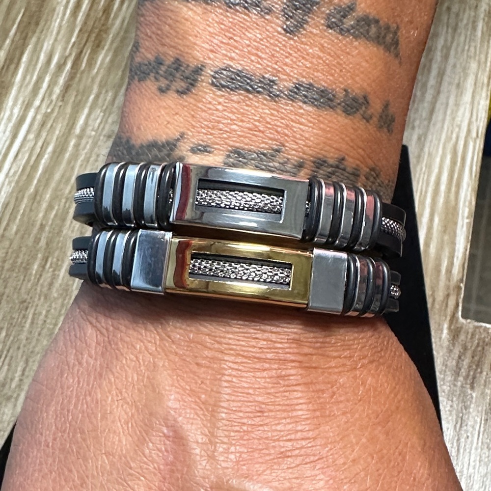 Men's Stainless Steel Silver & Black Bracelet (gold sold separately)